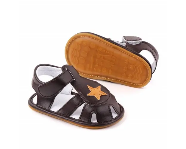 Sandalute maro cu stea galbena