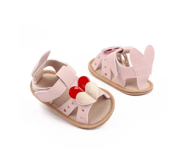 Sandalute roz cu inimioara rosie si aurie