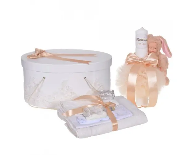 Set elegant trusou botez, cutie trusou si lumanare personalizata cu nume, decor dantela Crem cu iepuras, Denikos® 950