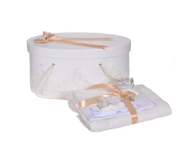 Set trusou botez si cutie trusou, dantela si fundita, decor elegant Crem / Ivoire, Denikos® 848