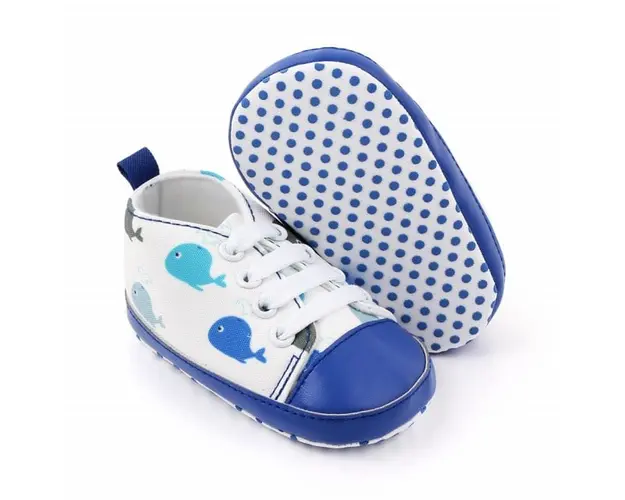 Tenisi albi pentru bebelusi - Balenute