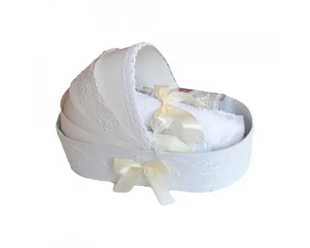 Trusou botez complet, in landou, decor elegant cu dantela ivoire Denikos® 144