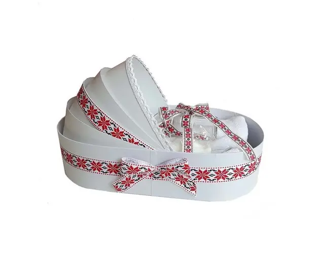 Trusou botez complet, in landou, decor traditional rosu Denikos® 140