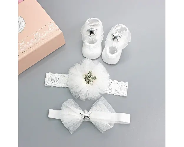 Set Ciorapei Si Accesorii Par Bebe Alb - 0-1 ani