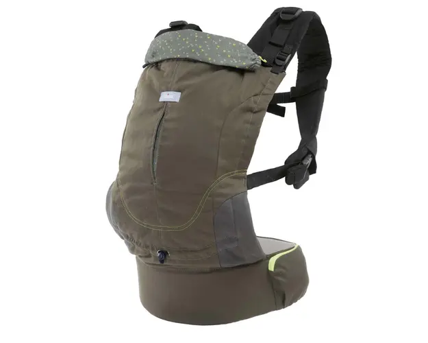 Marsupiu ergonomic Chicco Myamaki Fit, Leaf (Kaki), 0luni+