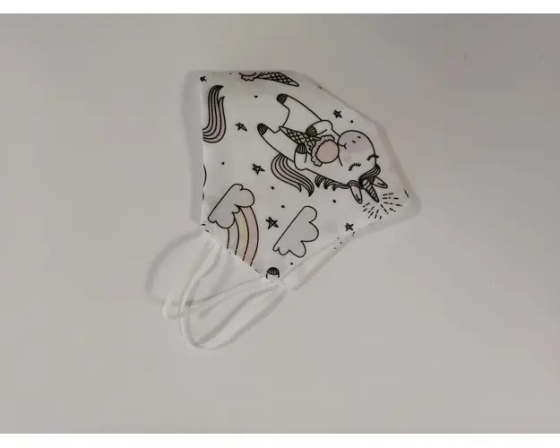 Masca textila forma cupa, reutilizabila, 2 straturi, alb cu unicorni
