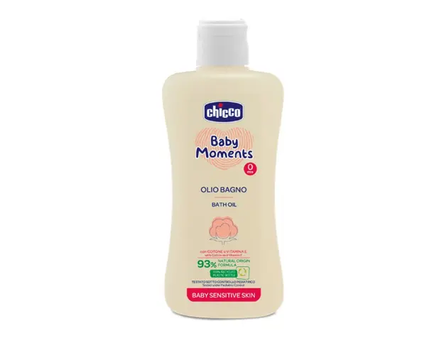 Ulei de baie dermatologic Chicco Baby Moments Sensitive, 200ml, 0 luni+