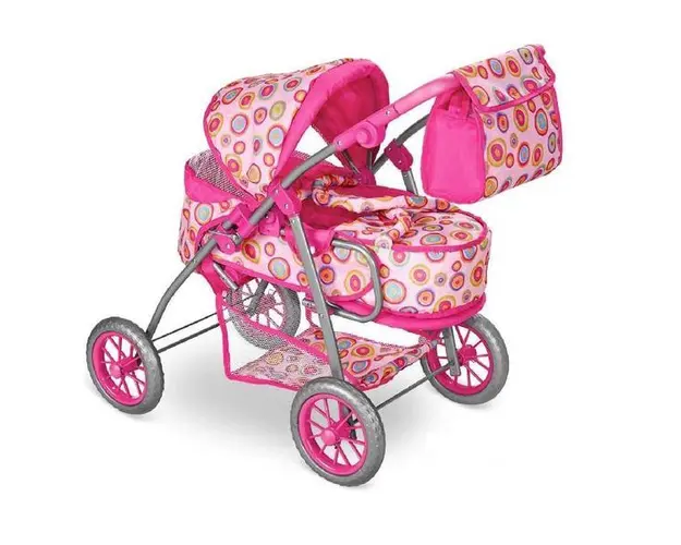 Carucior Pentru Papusi cu Maner Reversibil Debbie
