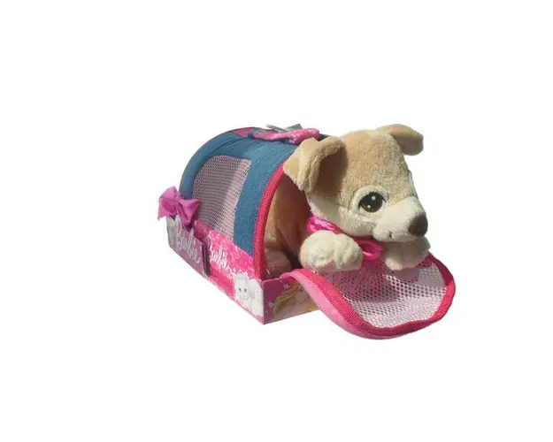 Jucarie din plus - Animal de companie Barbie pe perna, Caine cu husa