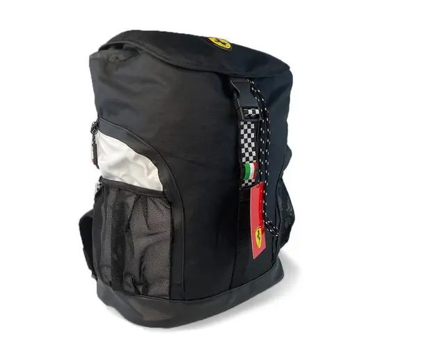 Rucsac cu clapeta Ferrari negru