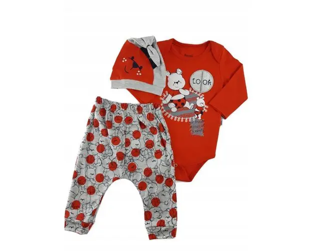 Set compleu haine copii, format din body, pantaloni si caciulita - Model Winnie Pooh, marime 62-68