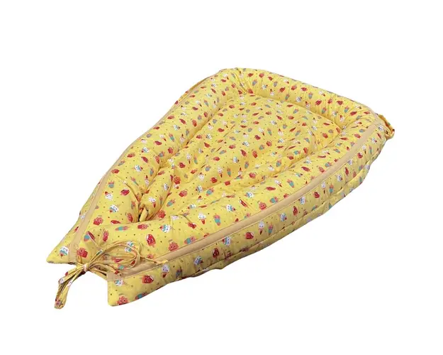 Baby Nest Dream of Ice Cream- culcus bebelus pentru dormit, reversibil, multifunctional 100 x 60 cm