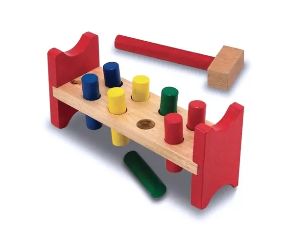 Banc de lucru cu ciocanel Melissa and Doug