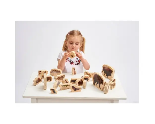 Blocuri de lemn cu animale salbatice, TickiT, set de 30