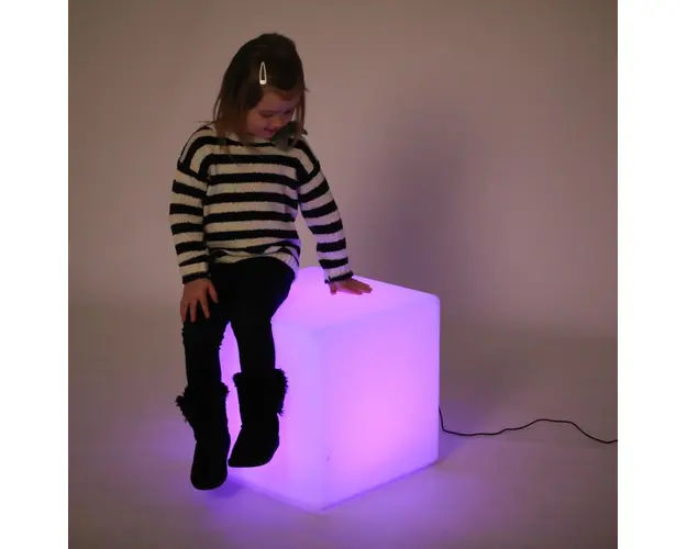Cub senzorial luminos