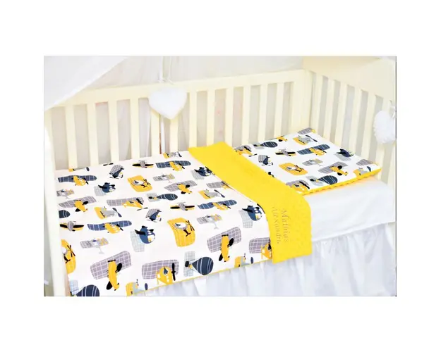 Lenjerie 3 piese patut 140x70 cm, model elicoptere si plus galben