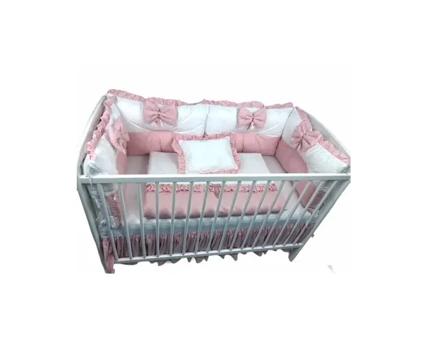 Lenjerie de patut cu 6 aparatori pufoase Alb-roz pal 120x60 cm fundite plapumioara perna si cearsaf cu volan