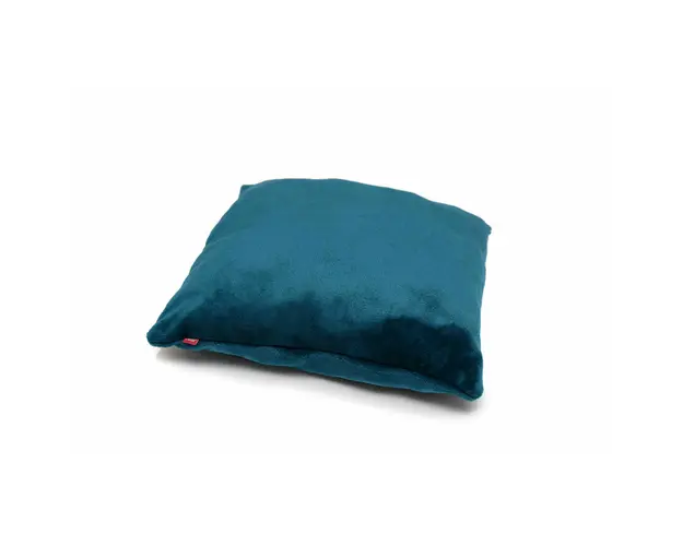 Perna pufoasa de plus Albastru Turcoaz, din polyester