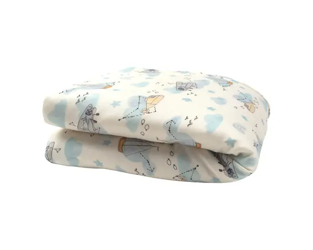 Pilota pentru copii Nature Bamboo by Amy din bambus si umplutura hipoalergenica BabySoft, Nori calatori, 70x65cm