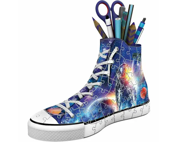 Puzzle 3D Suport Pixuri Sneaker Astronaut, 108 Piese