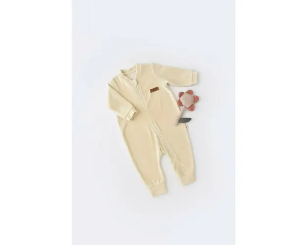 Salopeta cu maneca lunga si fermoar din 80%bumbac organic si 20% poliester -Crem, BabyCosy (Marime: 12-18 Luni)