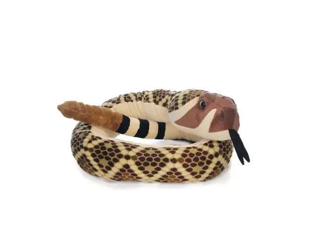 Sarpe WESTERN DIAMONDBACK - Jucarie Plus Wild Republic 141 cm