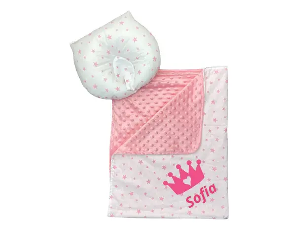 Set 2 piese Personalizate Paturica dubla de iarna 90x70 cm cu perna formare cap Deseda Minky roz - Stelute roz pe alb