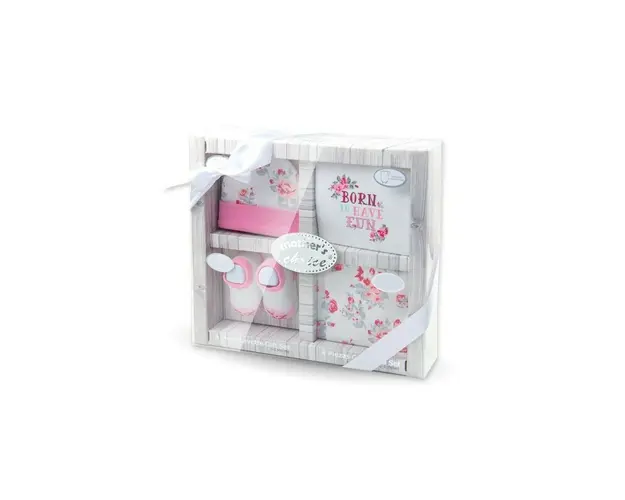Set cadou nou nascuti 4 piese din bumbac model floricele - alb si roz