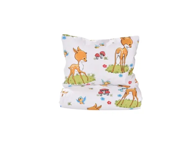 Set complet lenjerie 5 piese pentru patut incastrabil gradinita model caprioare
