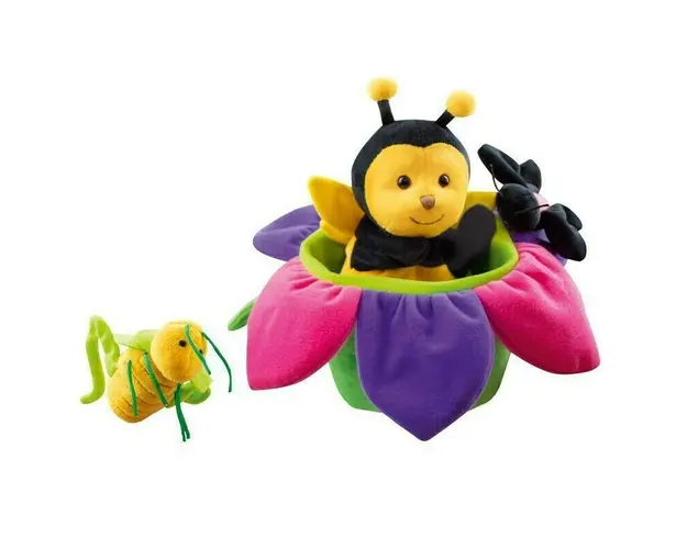 Beleduc - Papusa de mana Albinuta si prietenii ei