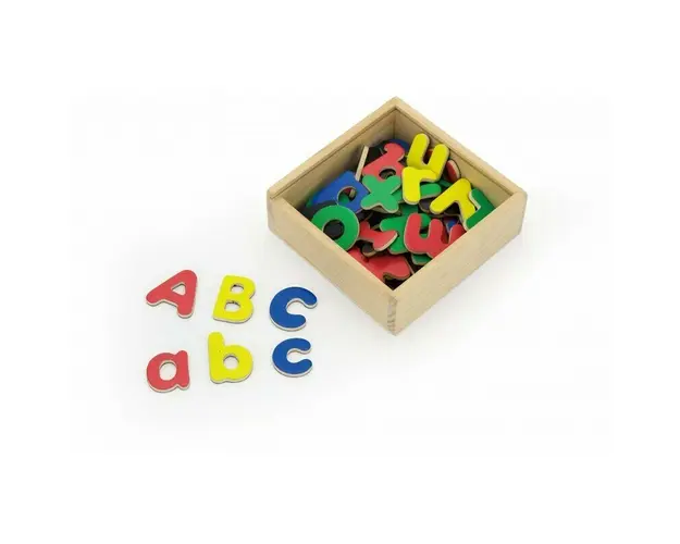 Viga - Set magnetic Litere , 52 piese