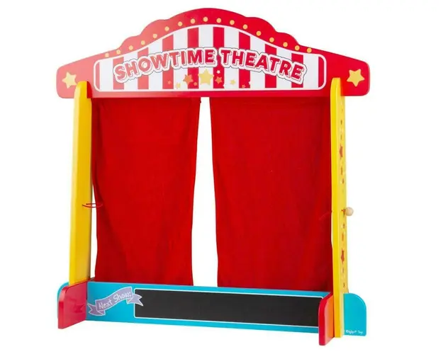 Teatru de papusi din lemn