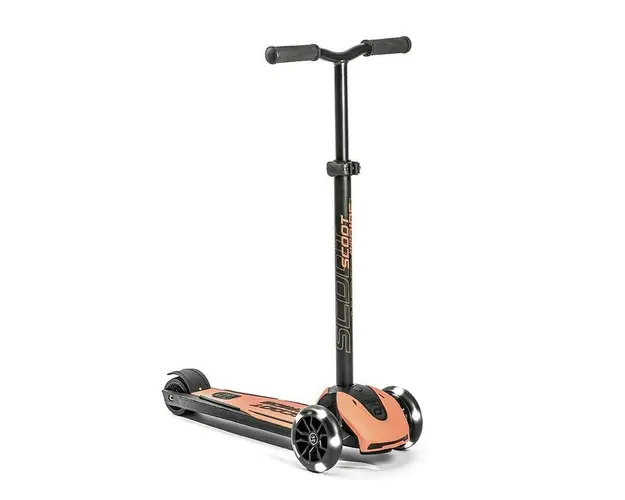 Trotineta copii pliabila, reglabila, roti luminoase, Highwaykick 5 Led Peach, 5 ani +, pana la 80 kg, Scoot Ride