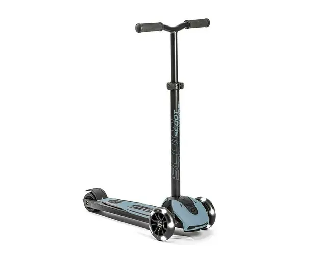 Trotineta copii pliabila, reglabila, roti luminoase, Highwaykick 5 Led Steel, 5 ani +, pana la 80 kg, Scoot Ride