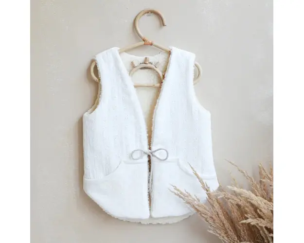 Vesta pentru fetita, reversibila, dublat, bumbac brodat Ecru si tesatura bucle Crem, Teddy by BabyLy, 92 98, 1-3 ani