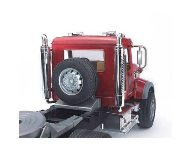 BRUDER - CAMION INCARCARE MACK GRANITE SI BULDOEXCAVATOR JCB 4CX