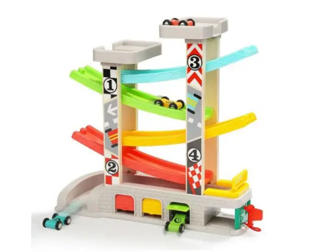 Rampa cu masinute de curse