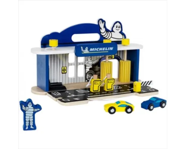 Statie reparatii masini cu spalatorie din lemn Michelin