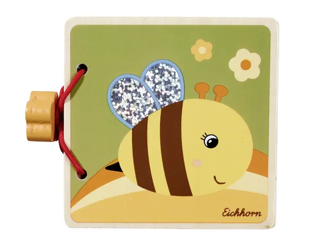 Carte din lemn cu animale Eichhorn Picture Book