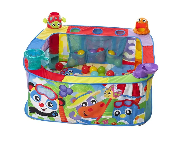 Centru de activitati cu mingi PlayGro Pop and Drop