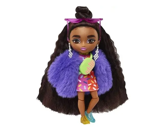 Mini papusa cu accesorii Barbie Extra