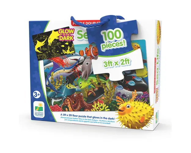 Puzzle care straluceste in intuneric The Learning Journey Viata Marina