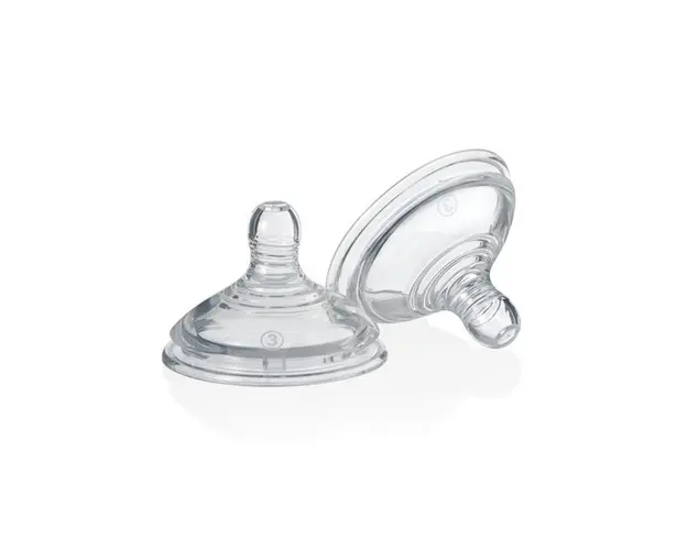 Set 2 tetine anti-colici cu debit rapid Tommee Tippee 6 luni +