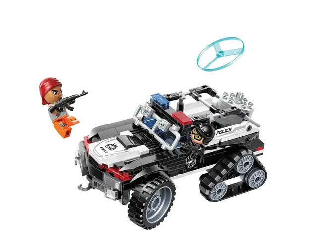 Set de constructie Qman Masina de Politie Howling Huricane 237 piese