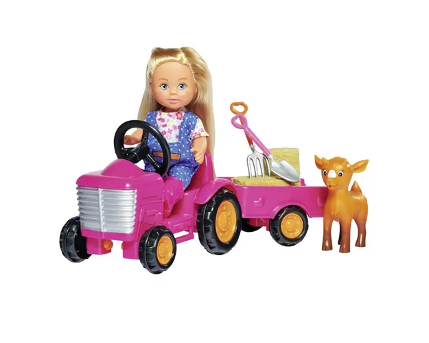 Set de joaca Evi Love cu tractoras si accesorii, papusa 12 cm