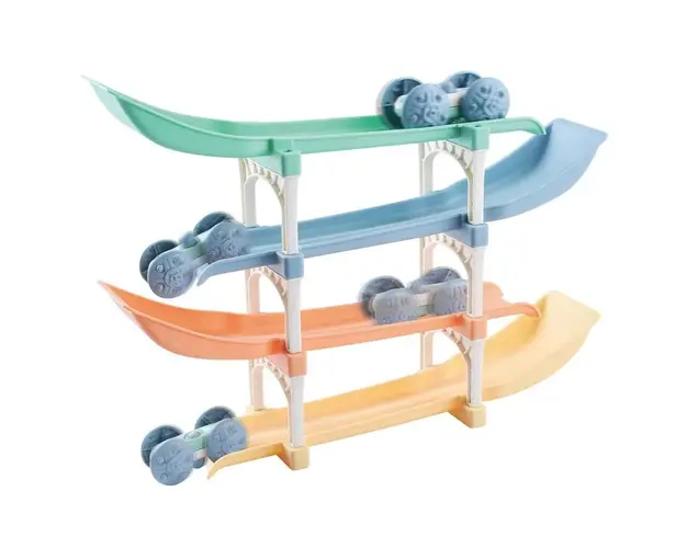 Set de joaca pista cu 4 niveluri si masinuta PlayGo