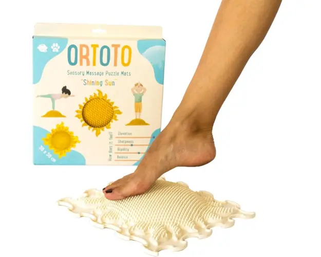 Covoras ortopedic pentru masaj, 1 piesa, model Shining Sun, Alb Fildes