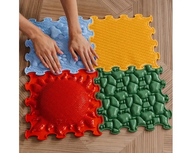 Covoras ortopedic, senzorial, set puzzle, 4 piese cu diferite texturi, Fantastic Four