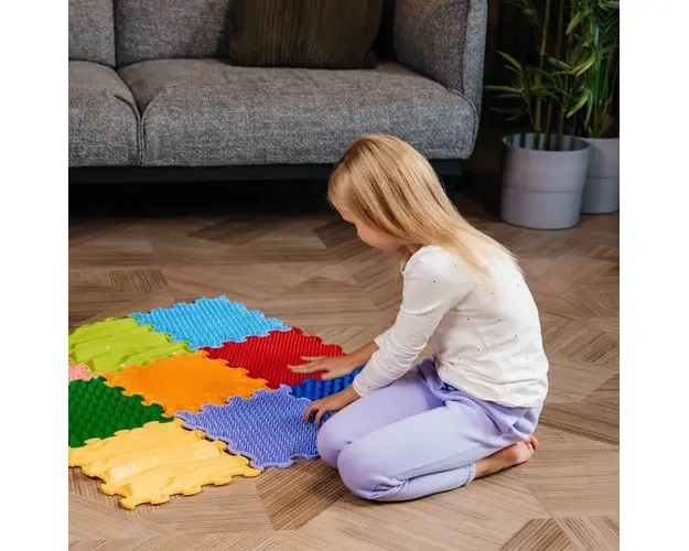 Covoras ortopedic, senzorial, set puzzle, 9 piese cu diferite texturi, Stimulative Rainbow