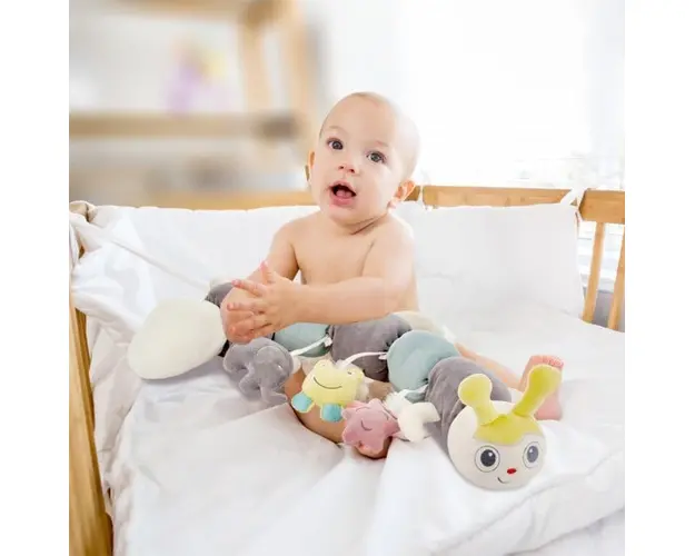 Protectie laterala patut multifunctionala cu jucarii din plus BabyJem Caterpilar, Diverse culori